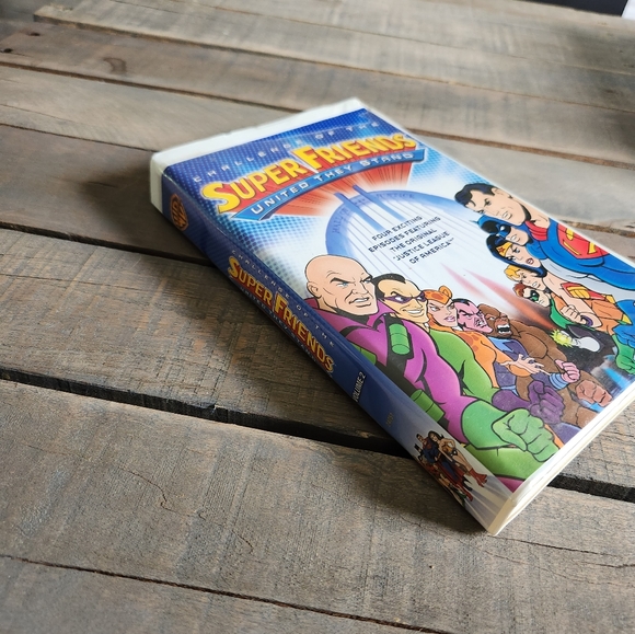 Challenge of the Super Friends - VHS - Picture 2 of 5